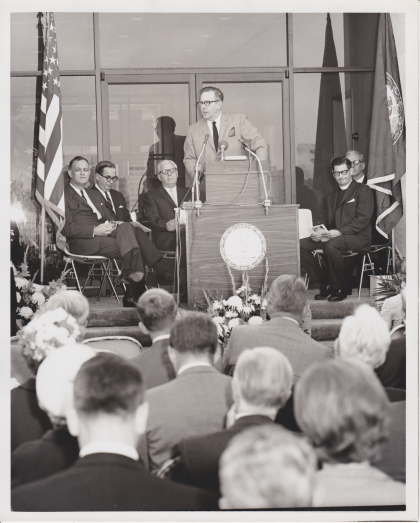 Mills Godwin (left), Alden Aaroe (speaking) / Dedication of the WRVA building (May 29, 1968)