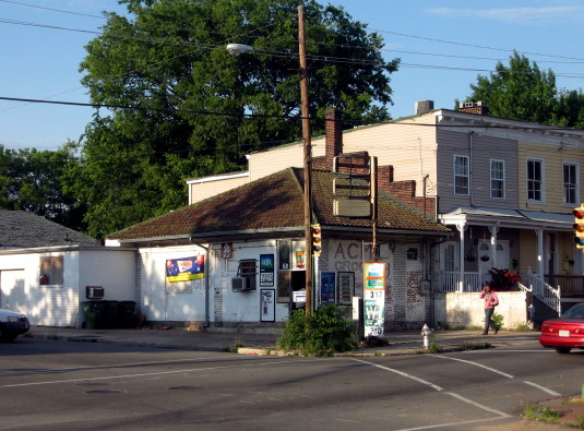 ACME Grocery - burned in 2009 (photo 2007)